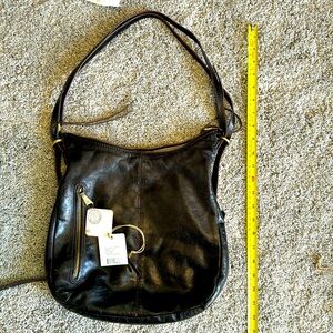 Preowned hobo international Merrin bag in black leather